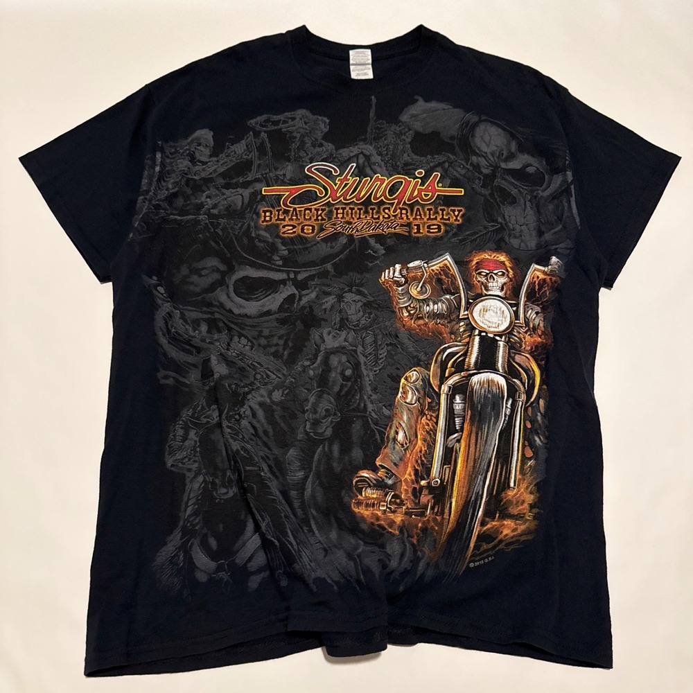 Gildan Sturgis Black Hills Rally T-Shirt Men XL Black 2019 Biker Skull Graphic